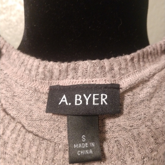 Lightweight Sweater Dress - Picture 5 of 7